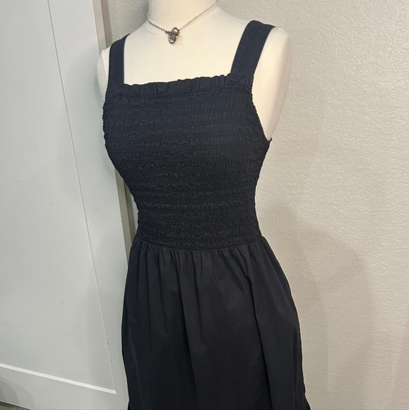 Everlane Black Smocked Midi Dress - Picture 6 of 11